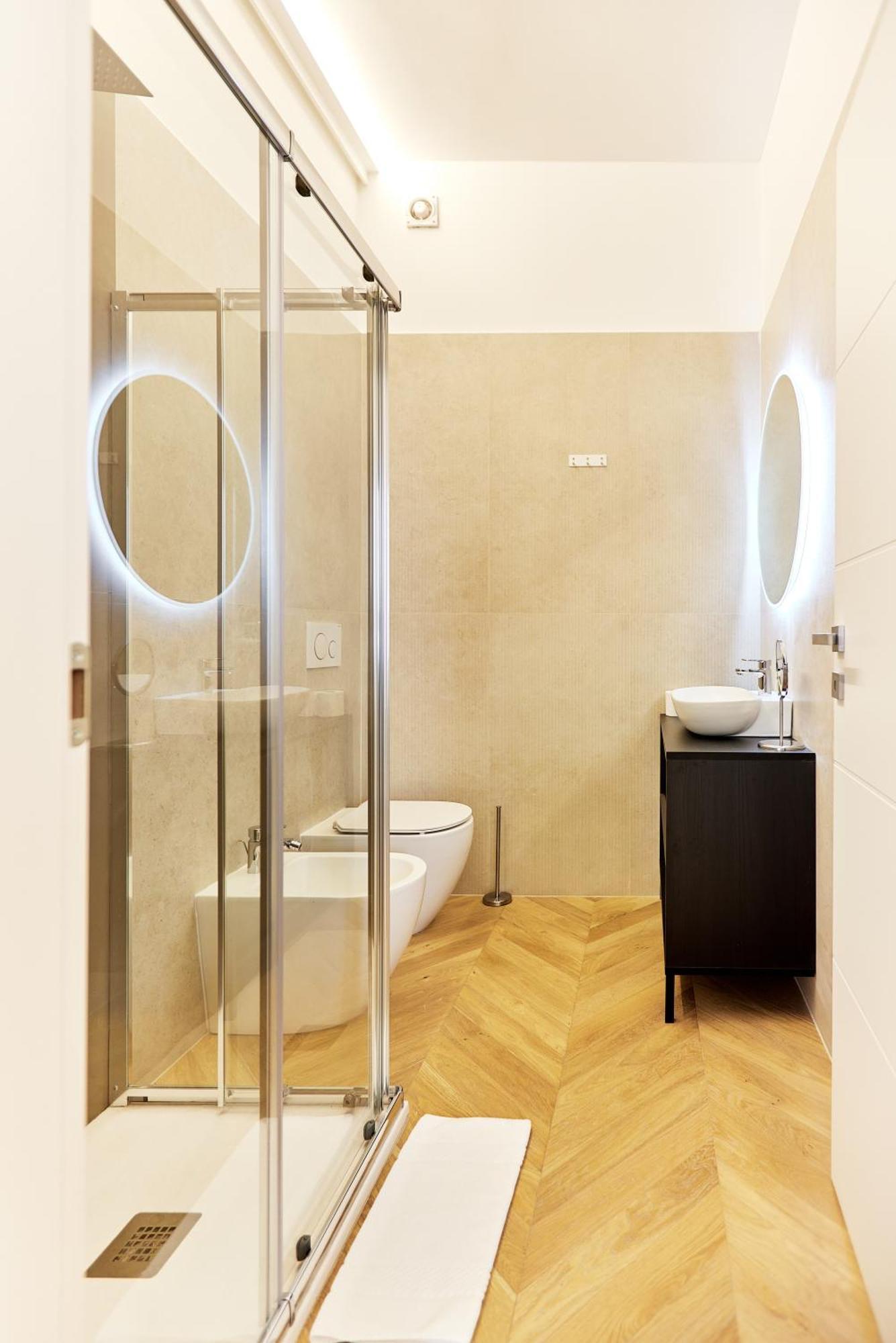 Duomo Imperial Suits - Modern And Comfortable Milan Bagian luar foto