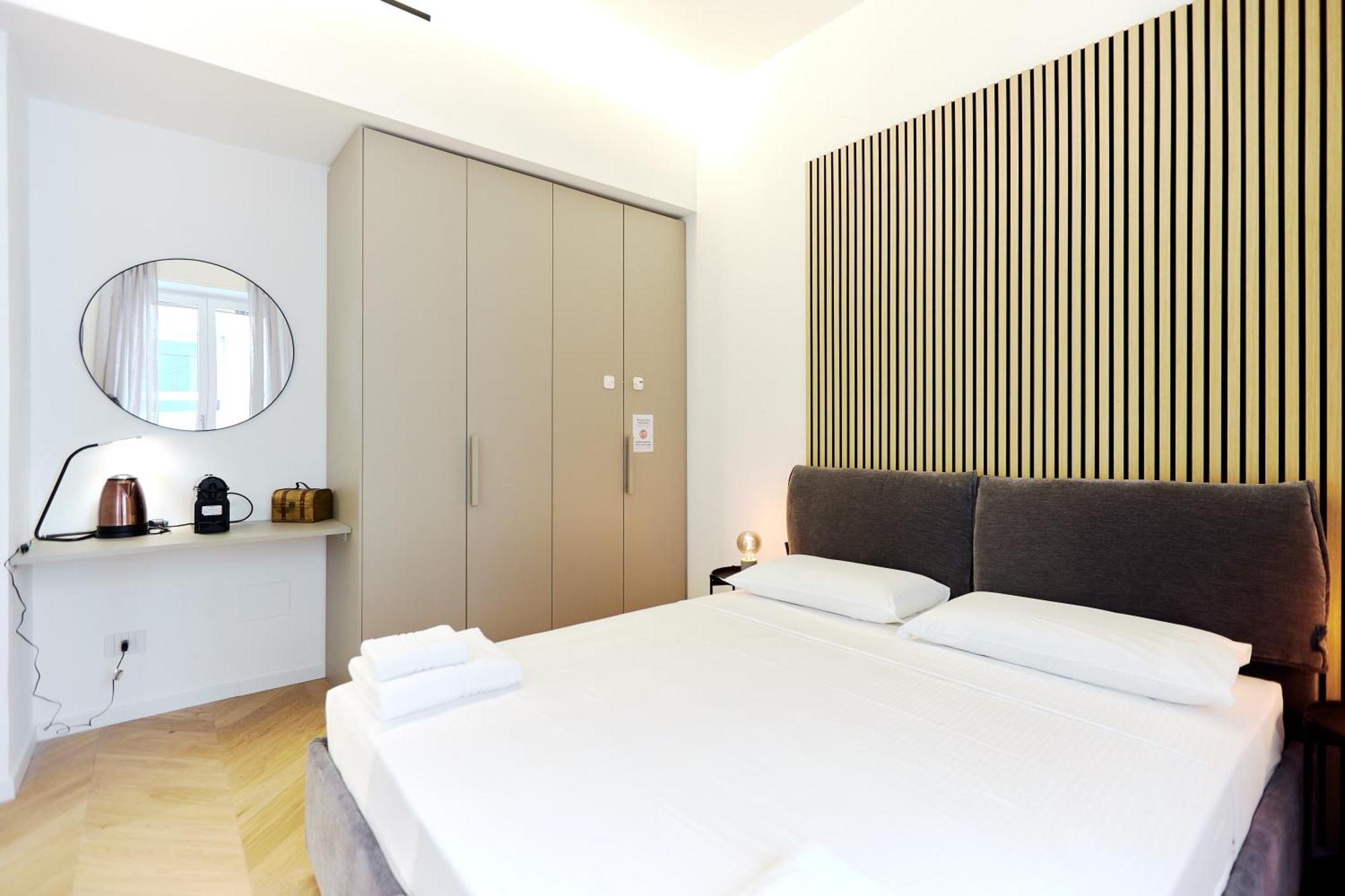 Duomo Imperial Suits - Modern And Comfortable Milan Bagian luar foto