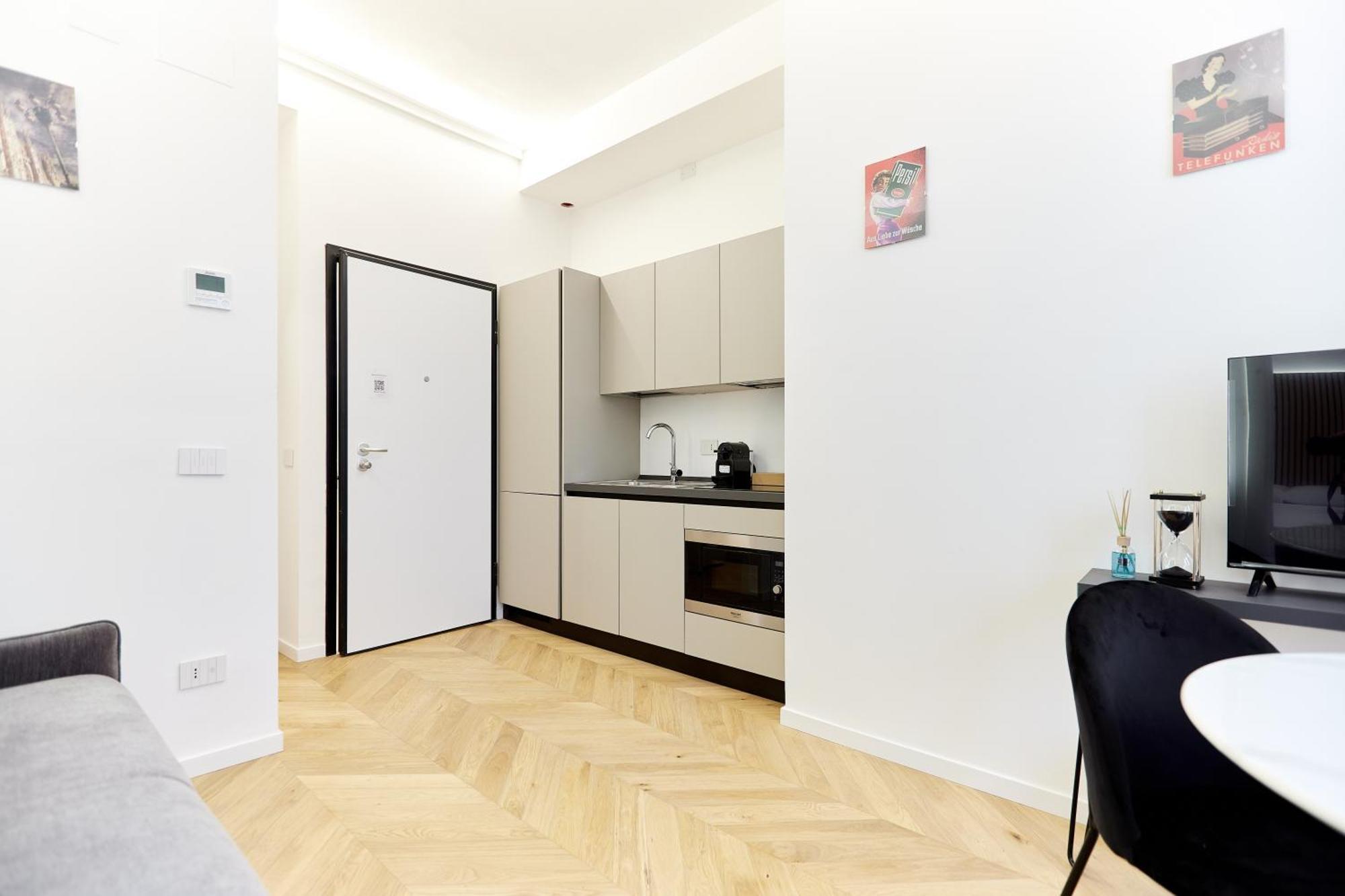 Duomo Imperial Suits - Modern And Comfortable Milan Bagian luar foto